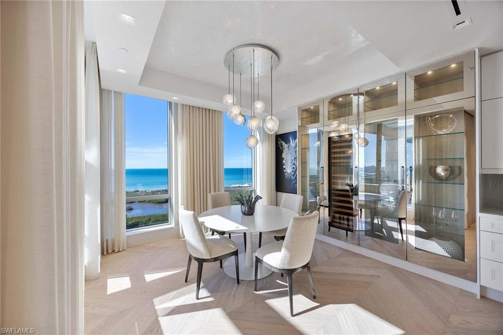 6897 Grenadier Blvd Ph-3, Naples, FL 34108-13
