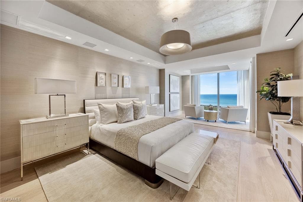 6897 Grenadier Blvd Ph-3, Naples, FL 34108-16