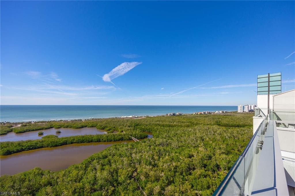 6897 Grenadier Blvd Ph-3, Naples, FL 34108-37