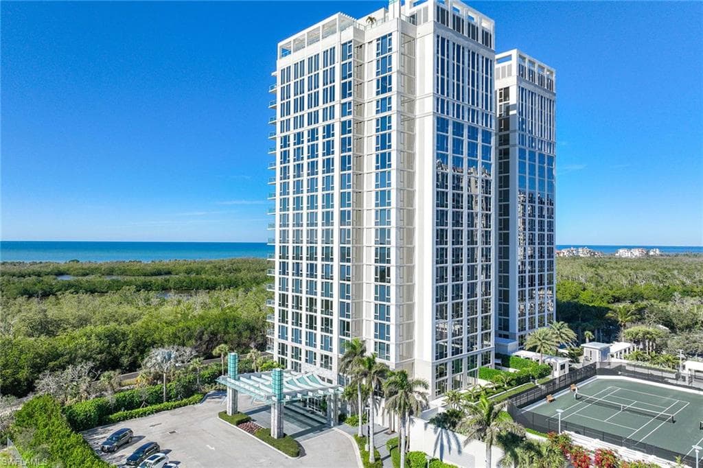 6897 Grenadier Blvd Ph-3, Naples, FL 34108-2