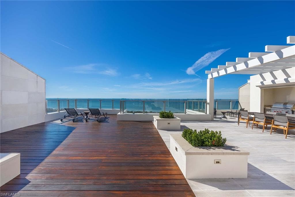 6897 Grenadier Blvd Ph-3, Naples, FL 34108-39