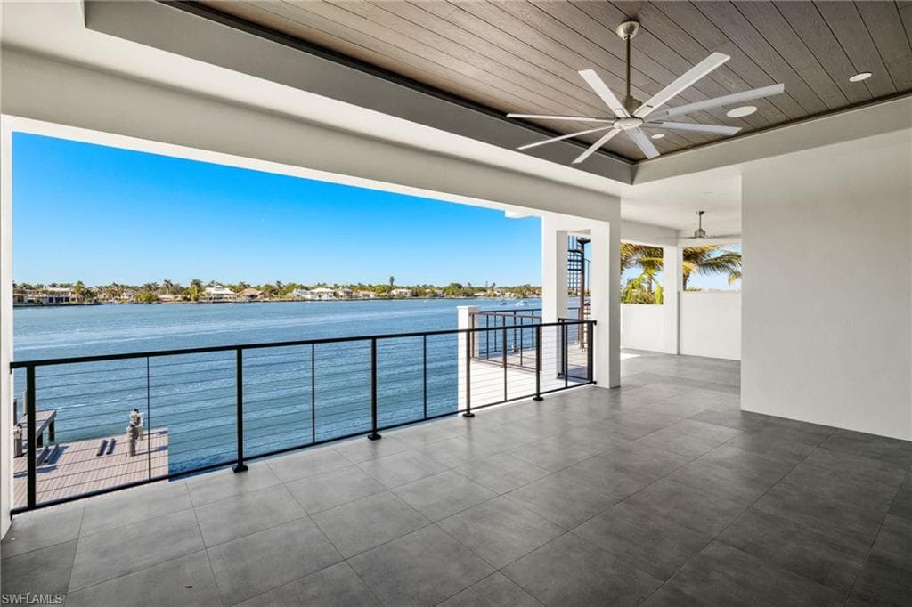 2188 Kingfish Rd, Naples, FL 34102-36