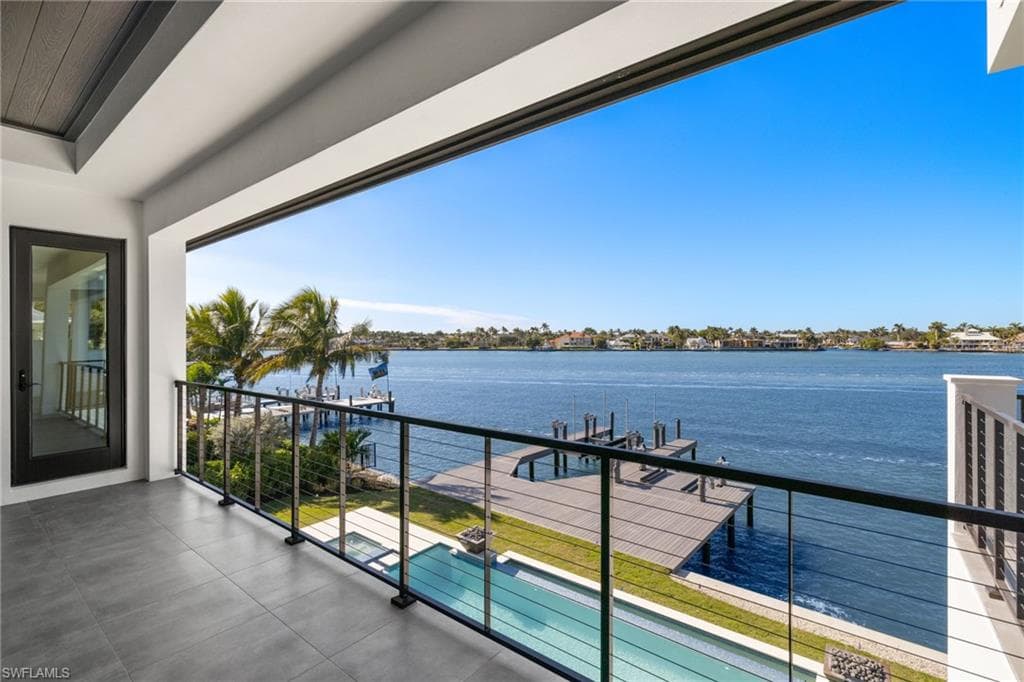 2188 Kingfish Rd, Naples, FL 34102-37
