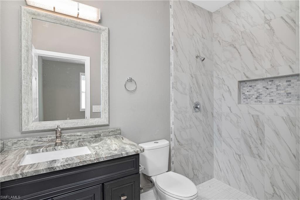 113-115 Gilbert Ave S, Lehigh Acres, FL 33973-13