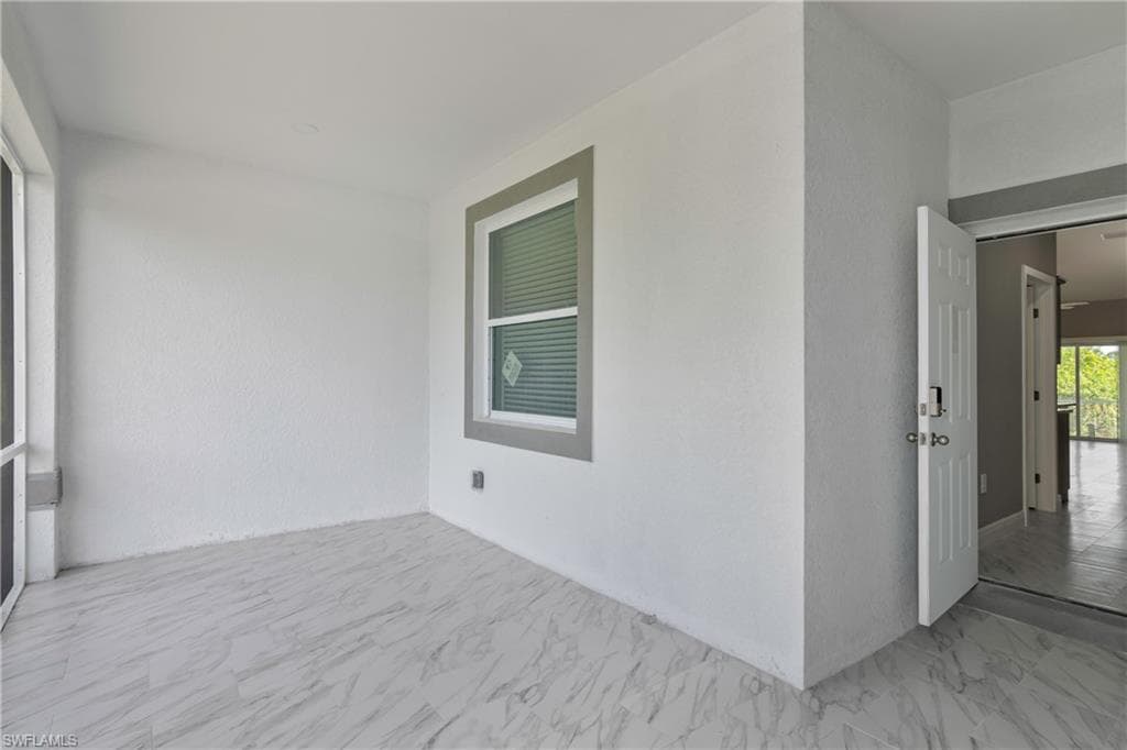 113-115 Gilbert Ave S, Lehigh Acres, FL 33973-15
