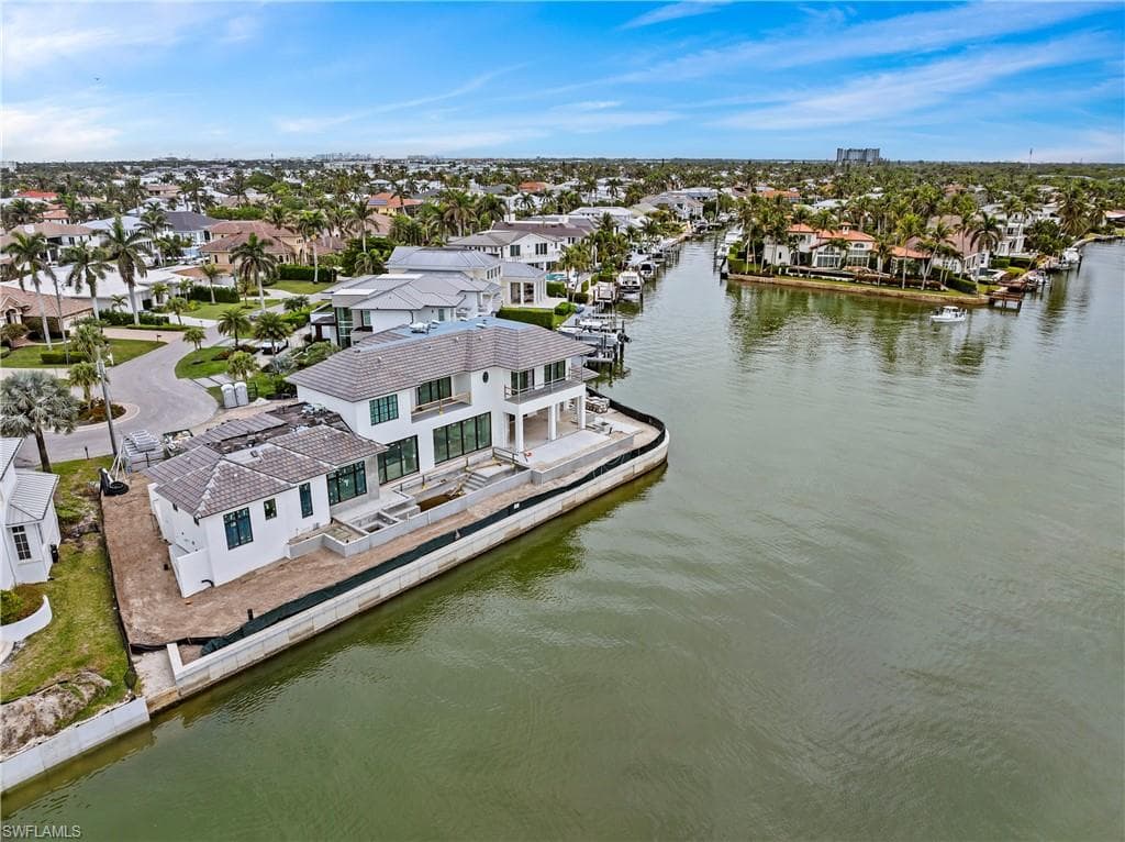 2375 Snook Dr, Naples, FL 34102-8