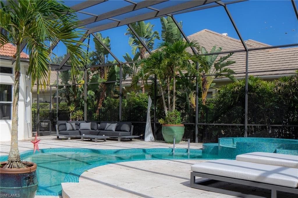 1331 Little Blue Heron Ct, Naples, FL 34108-12