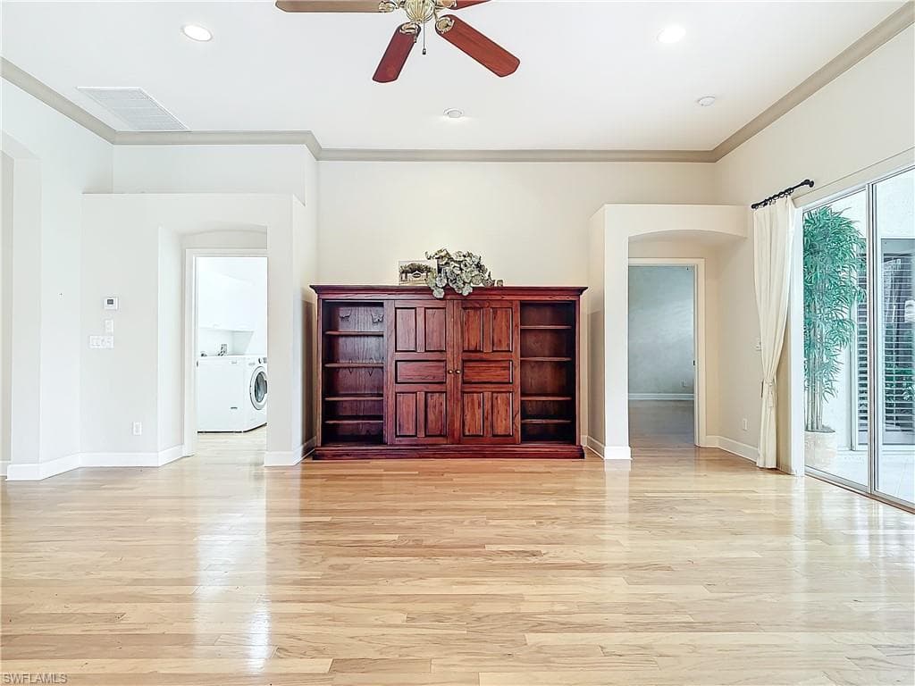 2325 Island Cove Cir, Naples, FL 34109-9