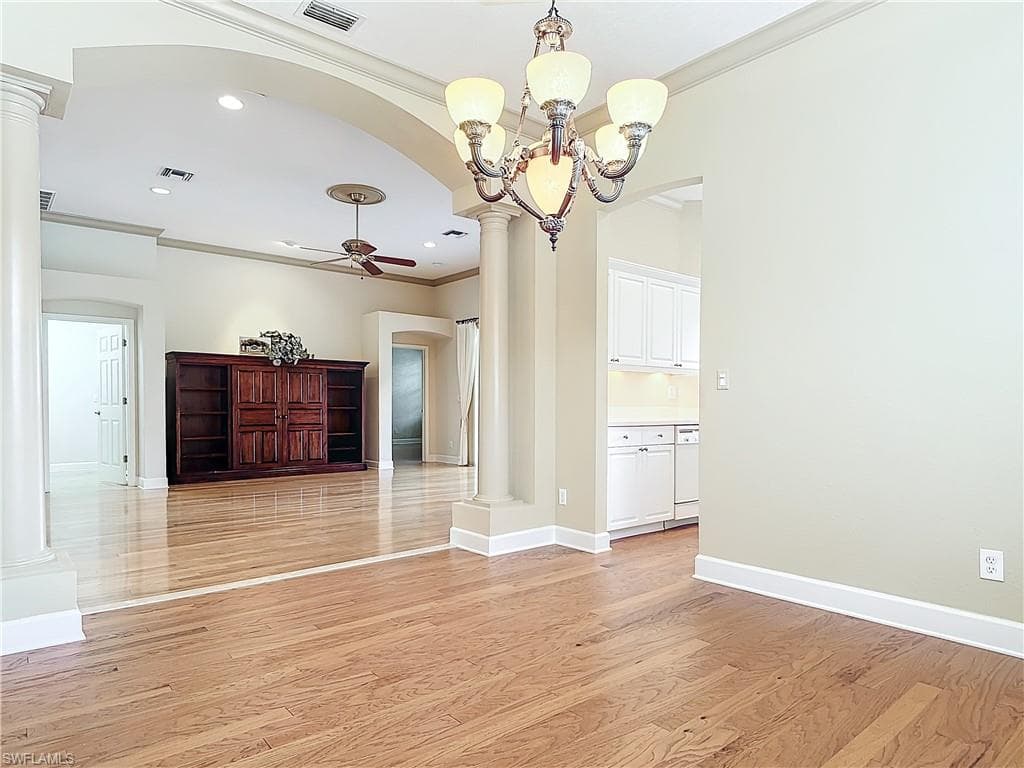 2325 Island Cove Cir, Naples, FL 34109-13