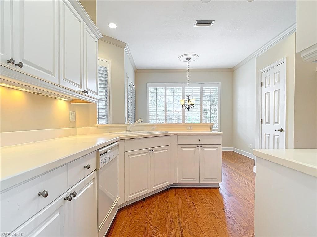 2325 Island Cove Cir, Naples, FL 34109-14