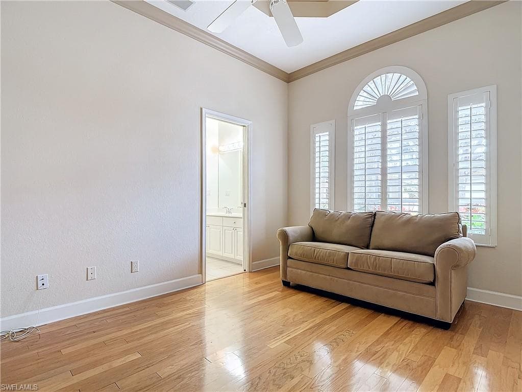 2325 Island Cove Cir, Naples, FL 34109-21