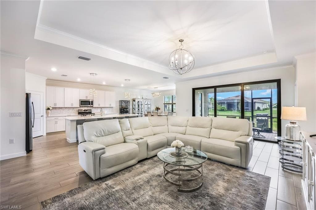 /property-images/225008968-2.jpg