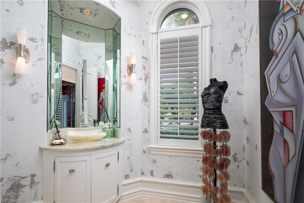 2145 Canna Way, Naples, FL 34105-26