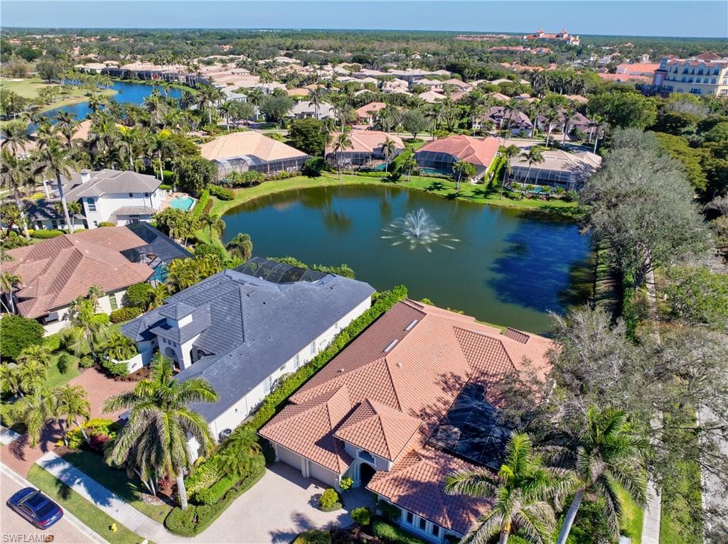 8800 Muirfield Dr, Naples, FL 34109-21