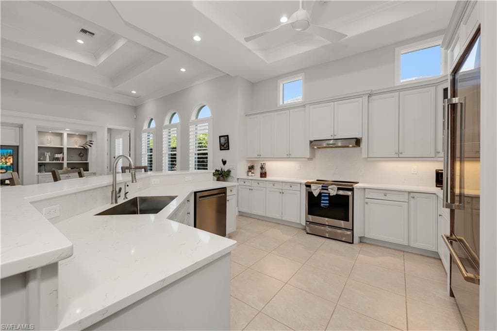 8800 Muirfield Dr, Naples, FL 34109-6
