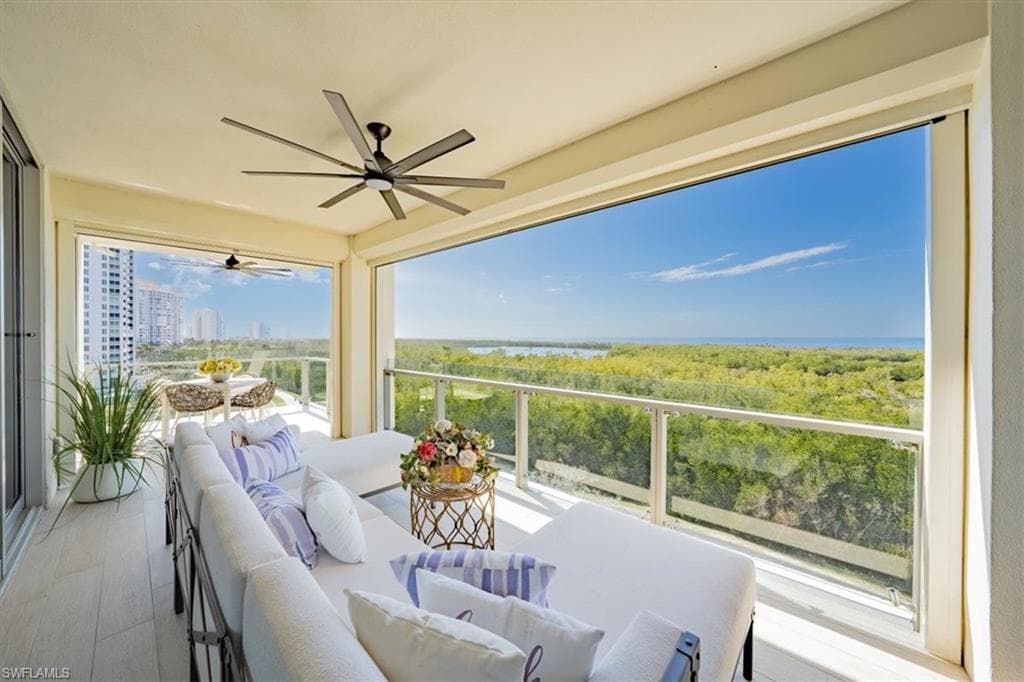 6897 Grenadier Blvd 601, Naples, FL 34108-43