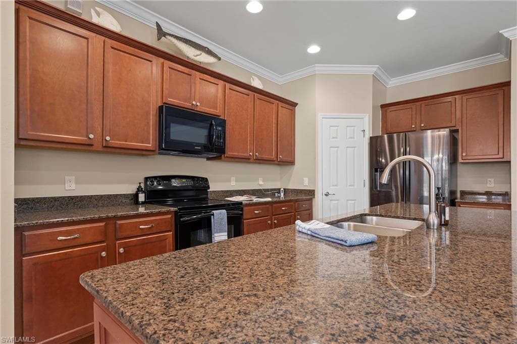 28526 Guinivere Way, Bonita Springs, FL 34135-9