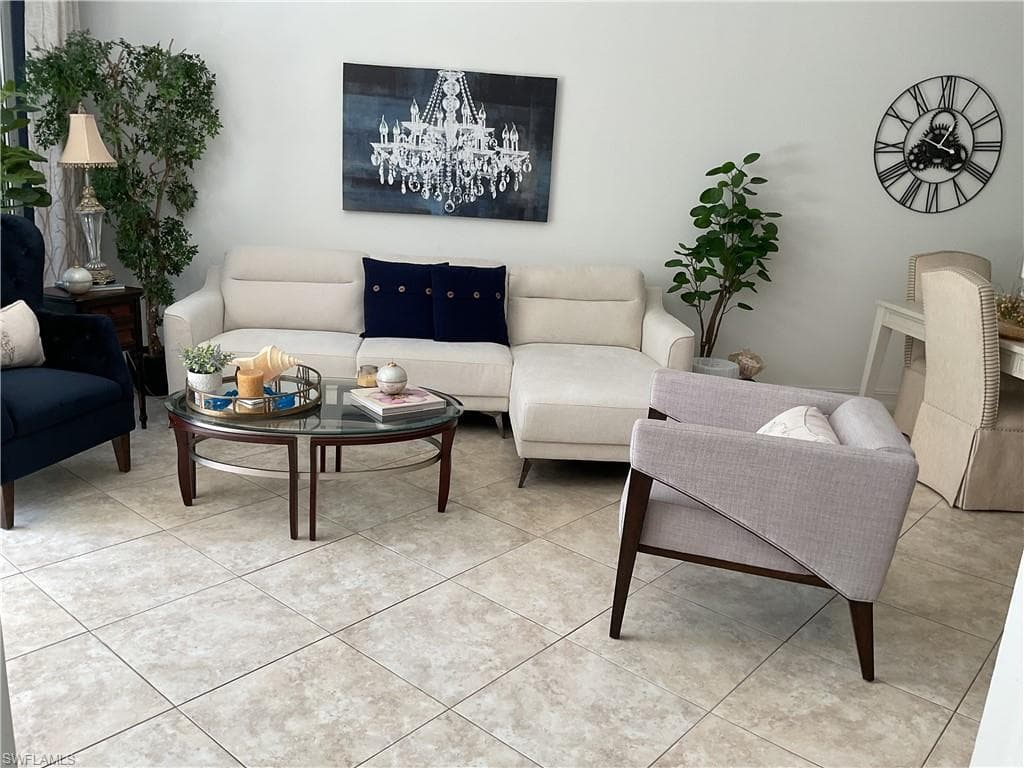 1045 Tarpon Cove Dr 102, Naples, FL 34110-20