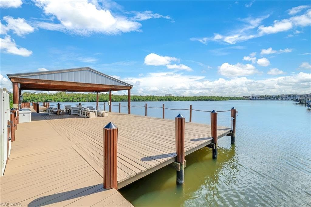 91 14th St S, Naples, FL 34102-30