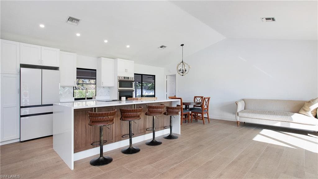 /property-images/225015770-2.jpg