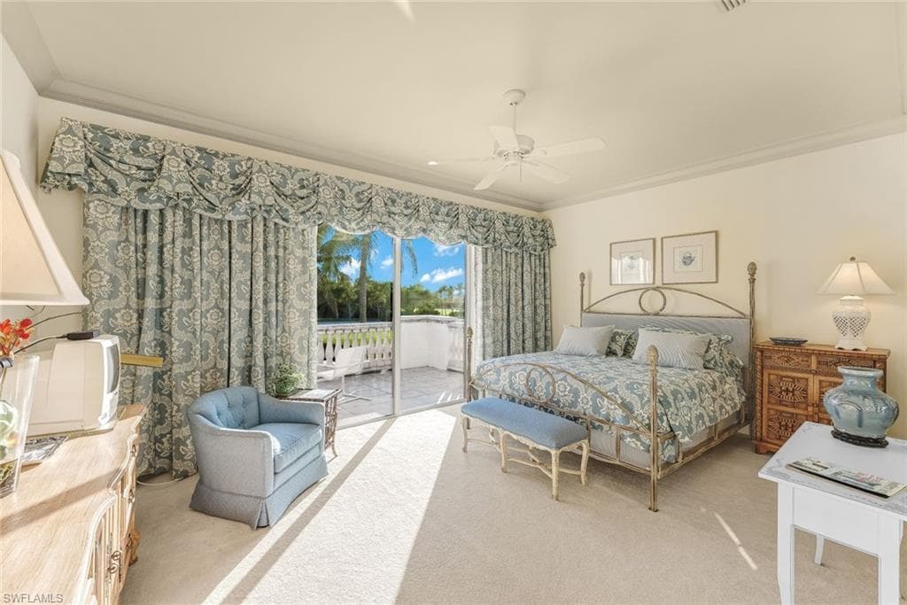 2861 Capistrano Way, Naples, FL 34105-26