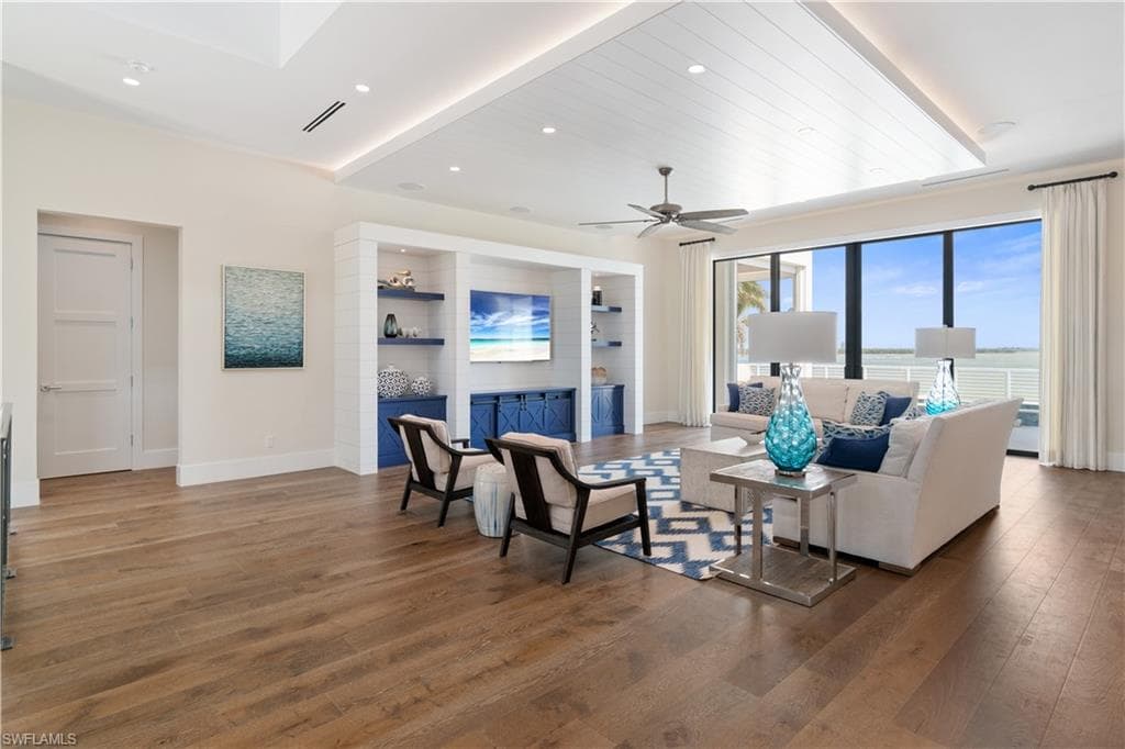 160 Little Carlos Ln, Fort Myers Beach, FL 33931-12