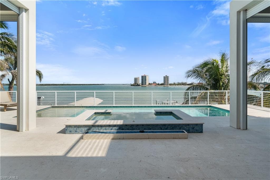 160 Little Carlos Ln, Fort Myers Beach, FL 33931-15