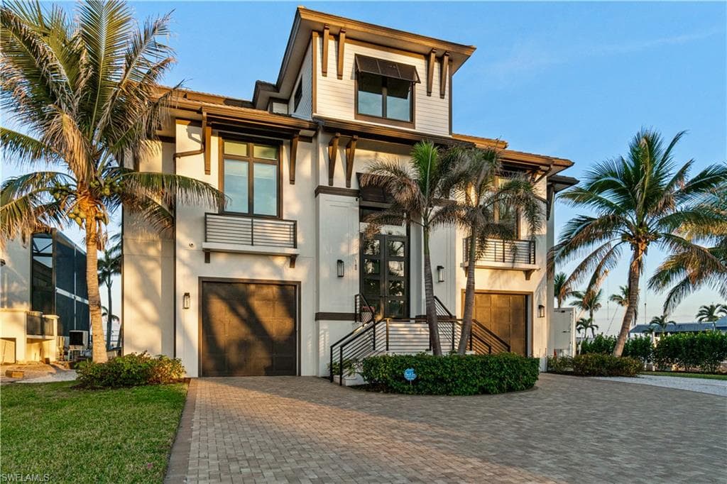 160 Little Carlos Ln, Fort Myers Beach, FL 33931-37
