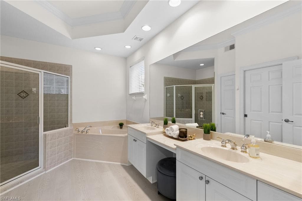 9066 Whimbrel Watch Ln 101, Naples, FL 34109-8