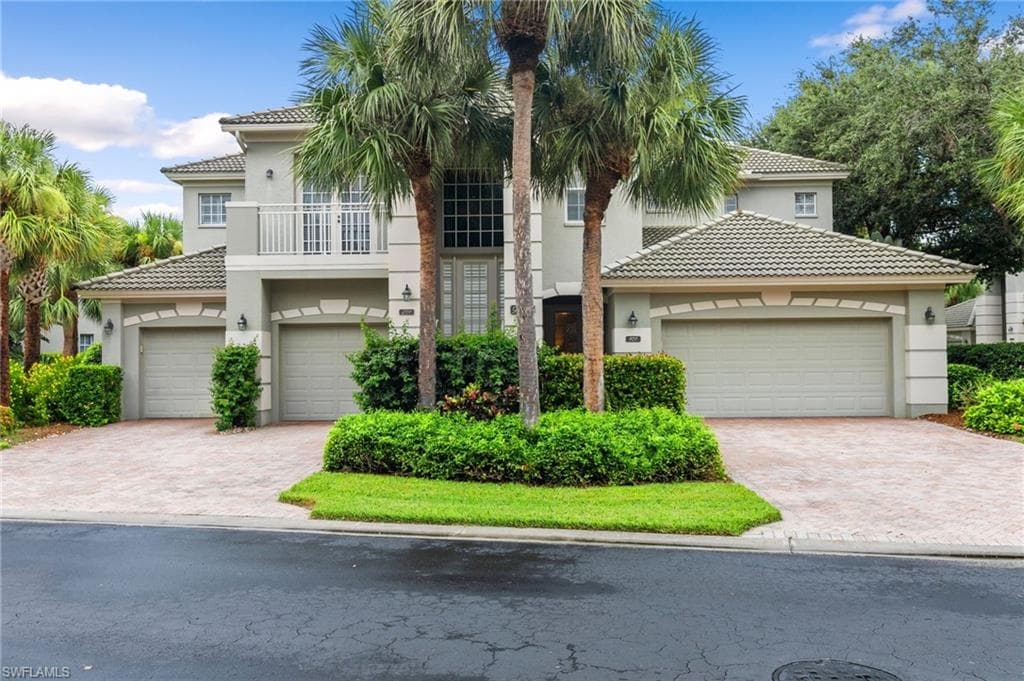 9066 Whimbrel Watch Ln 101, Naples, FL 34109-0