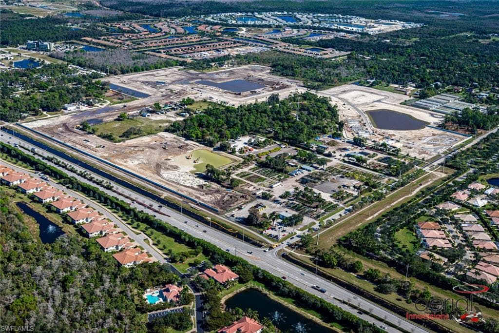 347 Grace Bay Ln, Naples, FL 34114-16