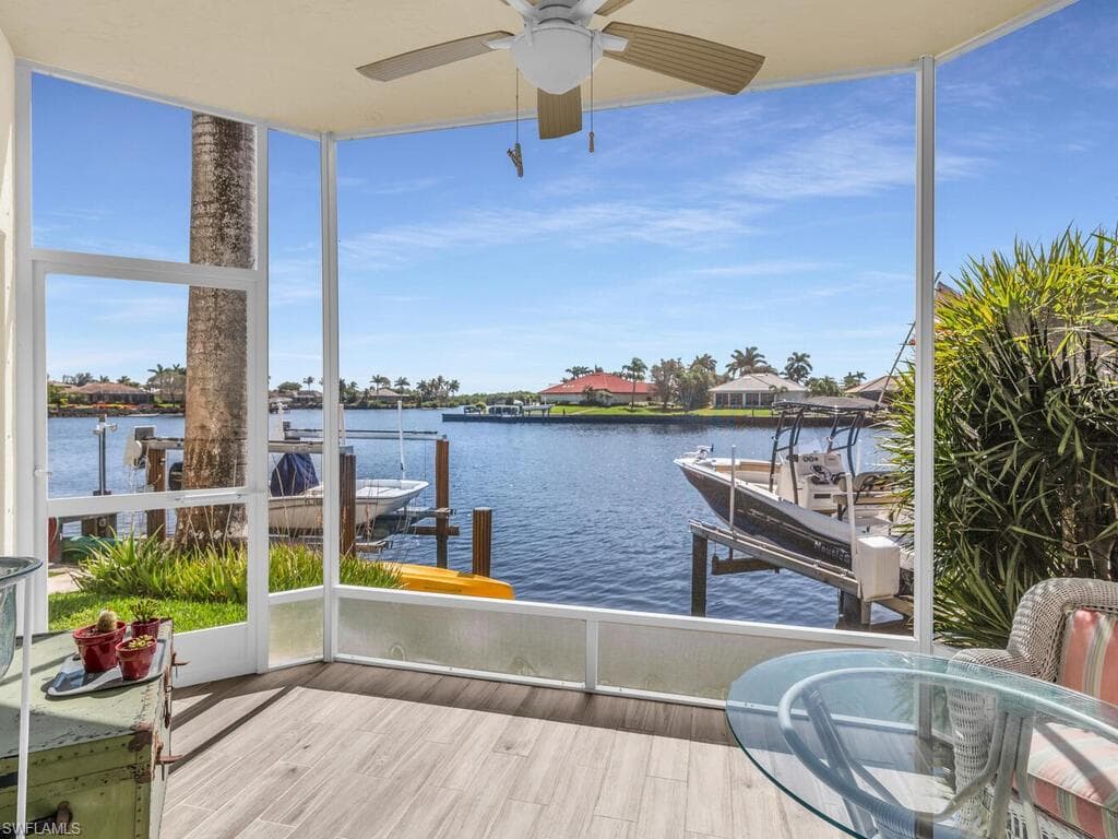 158 Eveningstar Cay, Naples, FL 34114-16