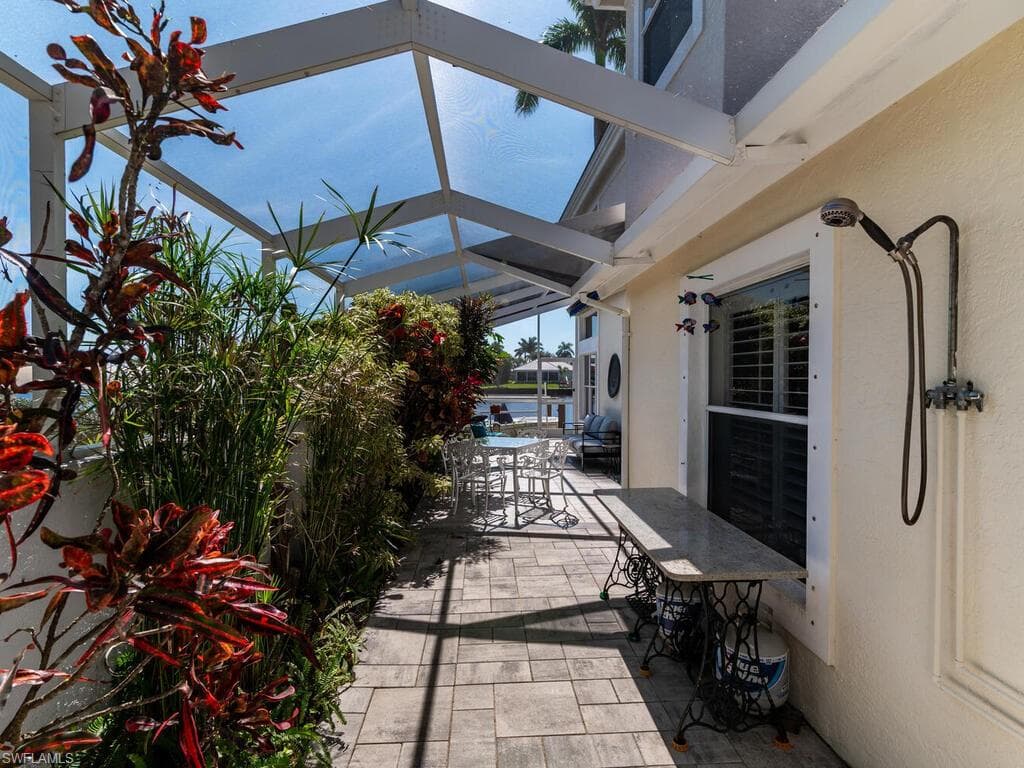 158 Eveningstar Cay, Naples, FL 34114-21