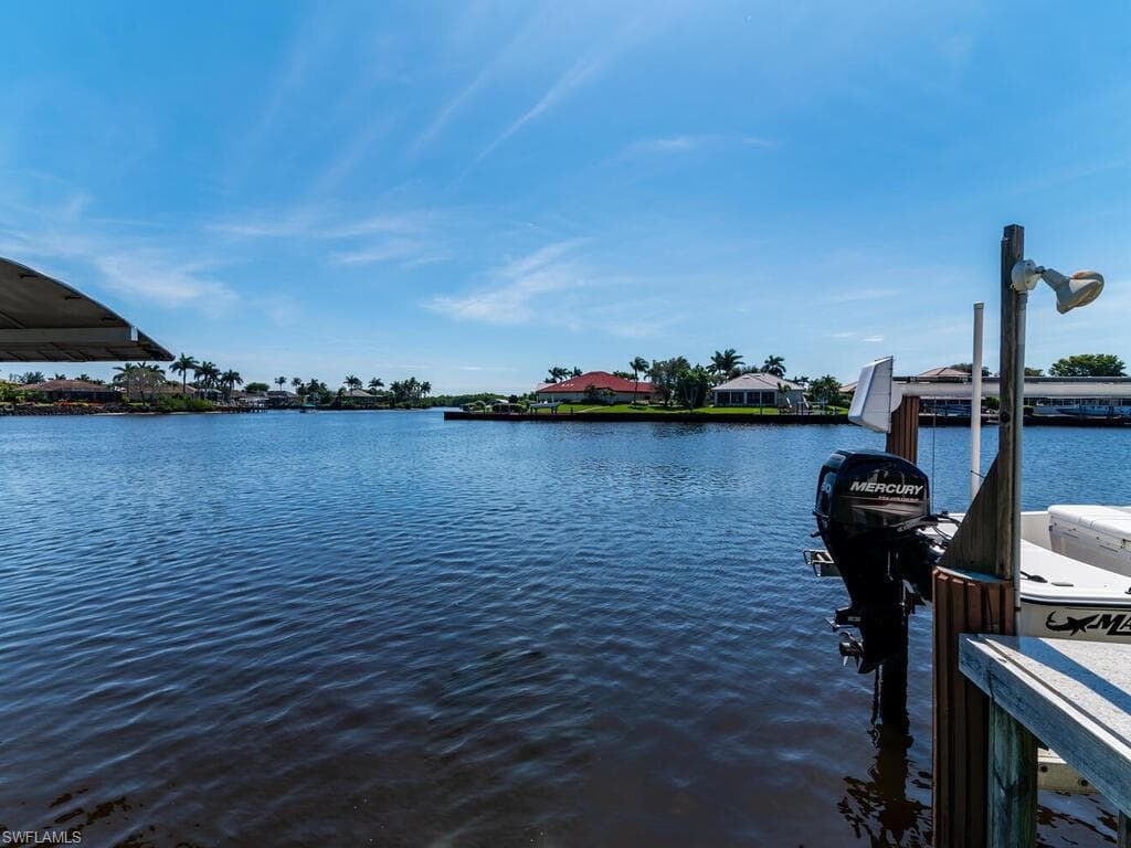 158 Eveningstar Cay, Naples, FL 34114-24
