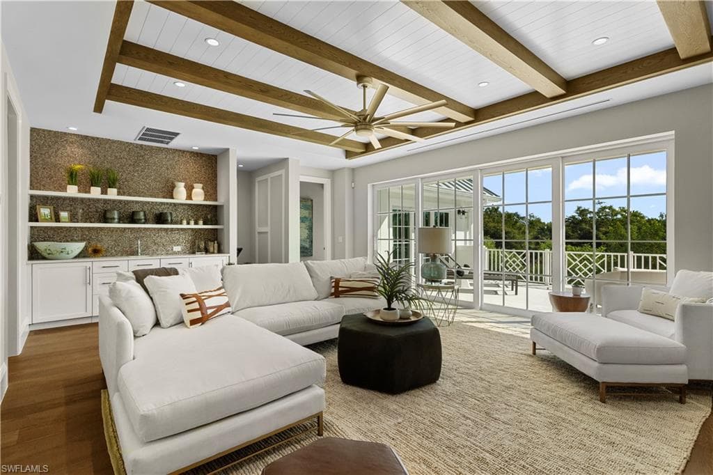 61 14th St S, Naples, FL 34102-21