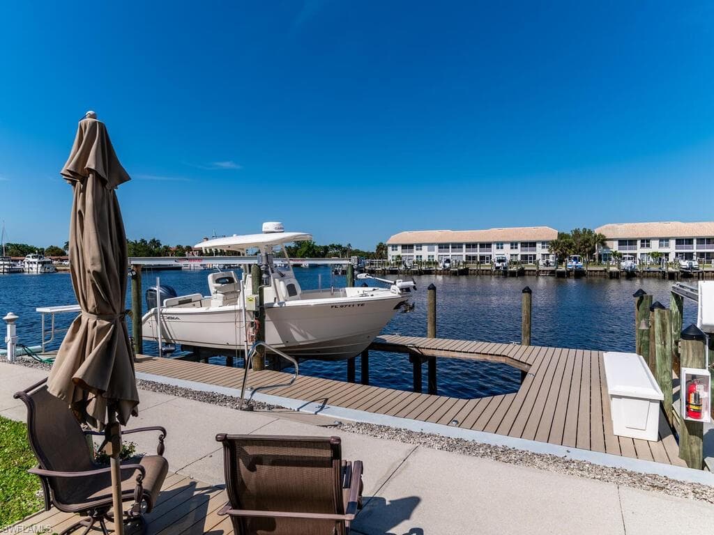 317 Stella Maris Dr S, Naples, FL 34114-29