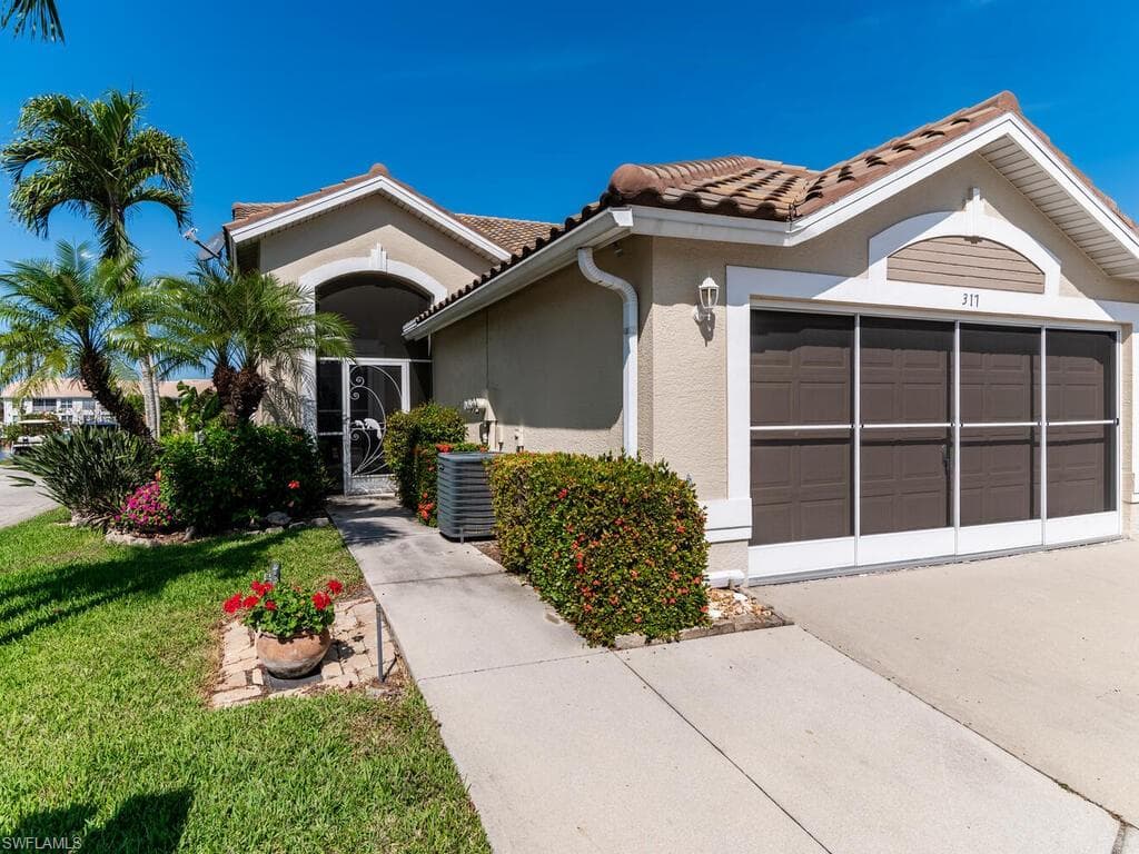 317 Stella Maris Dr S, Naples, FL 34114-2