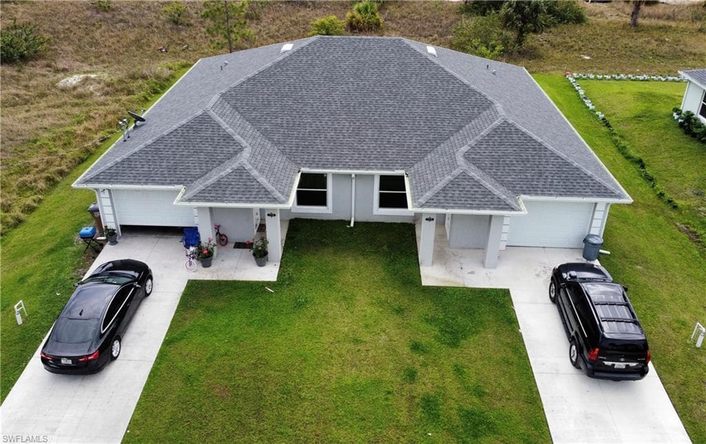 1114-1116 Augusta St E, Lehigh Acres, FL 33974-9