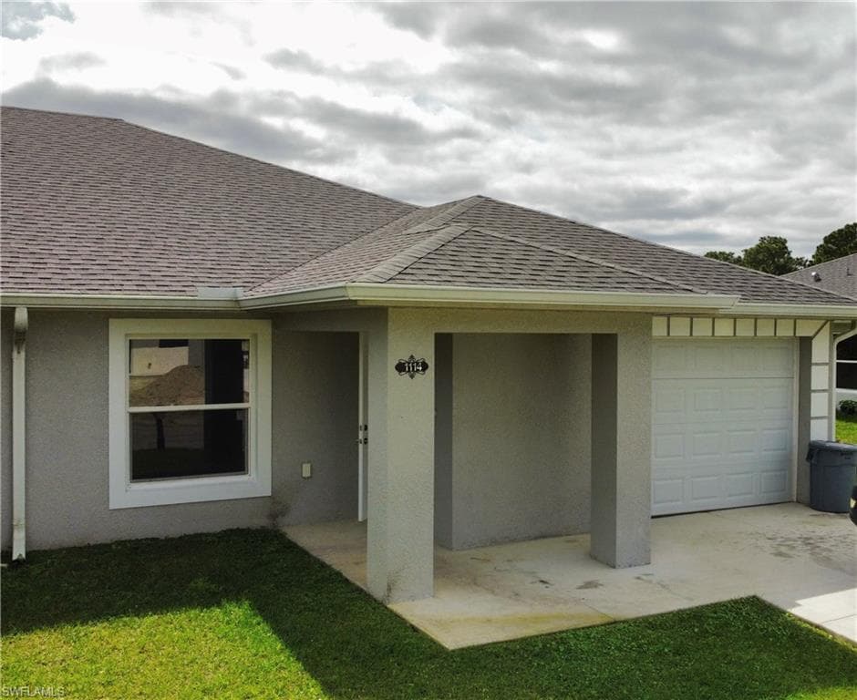 1114-1116 Augusta St E, Lehigh Acres, FL 33974-3