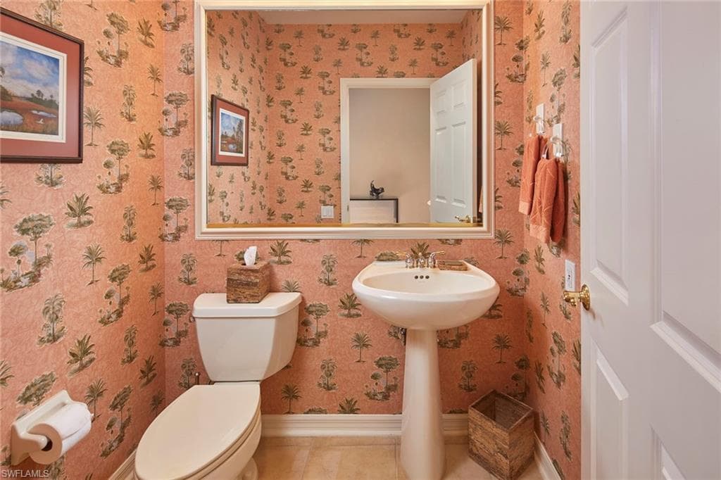 9301 Troon Lakes Dr, Naples, FL 34109-15