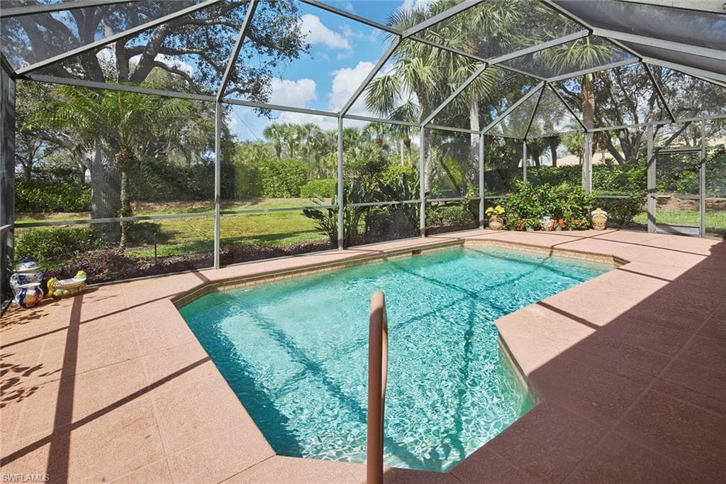 9301 Troon Lakes Dr, Naples, FL 34109-22