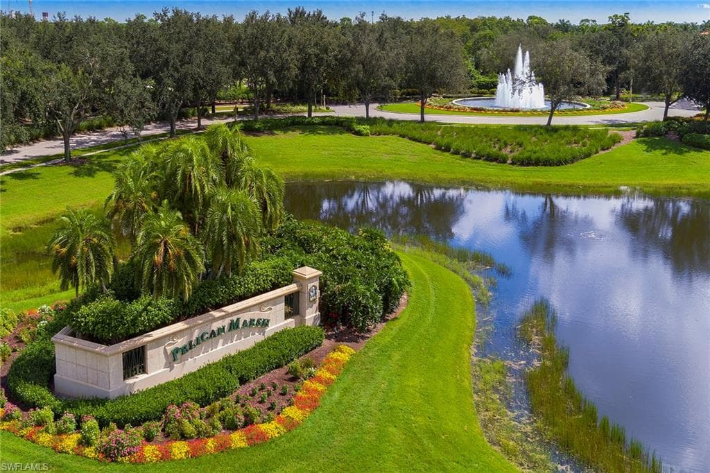 9301 Troon Lakes Dr, Naples, FL 34109-31