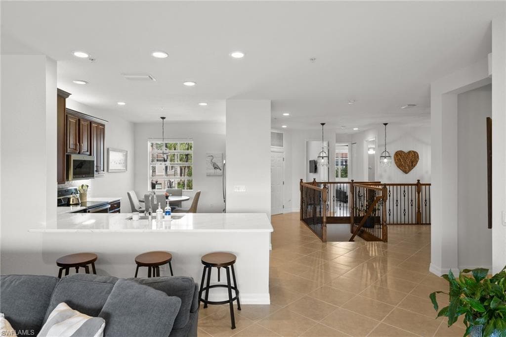 /property-images/225019610-2.jpg