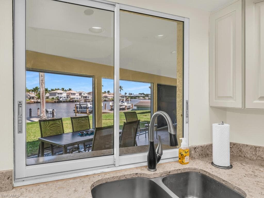 111 Morning Star Cay, Naples, FL 34114-11