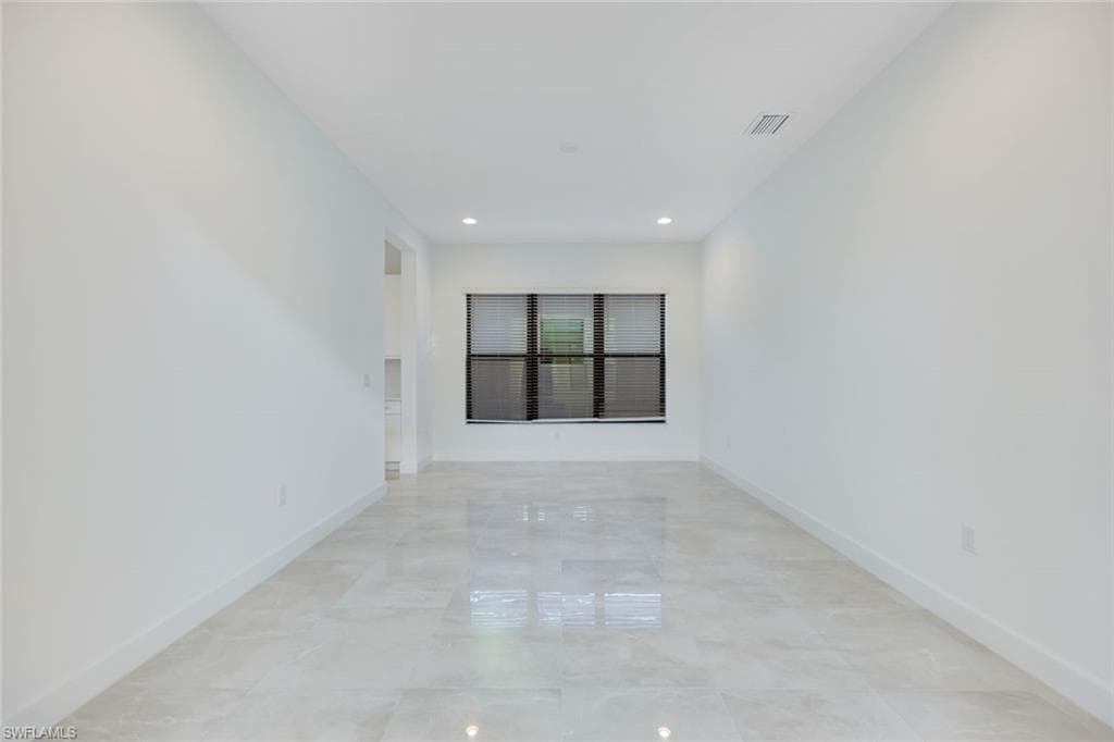 12775 Woodbury Dr, Estero, FL 33928-11