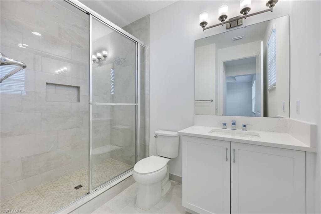 12775 Woodbury Dr, Estero, FL 33928-14
