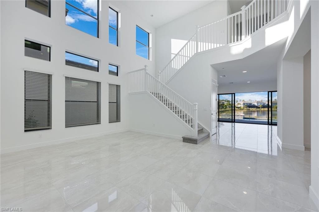 12775 Woodbury Dr, Estero, FL 33928-2