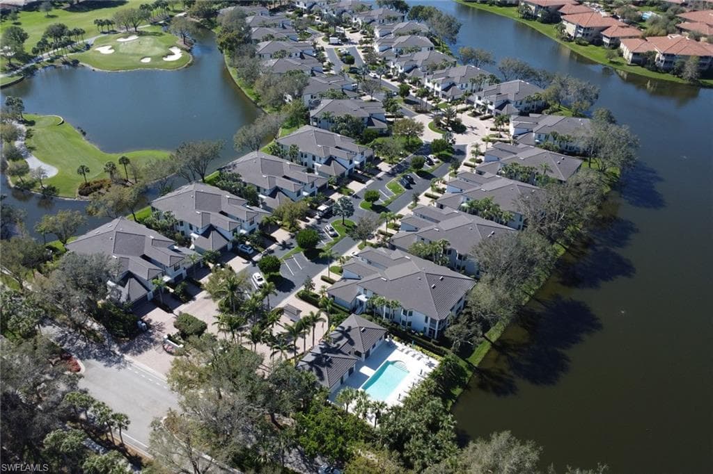 2396 Ravenna Blvd 202, Naples, FL 34109-39