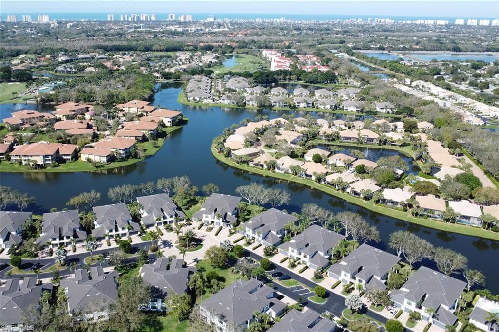 2396 Ravenna Blvd 202, Naples, FL 34109-40