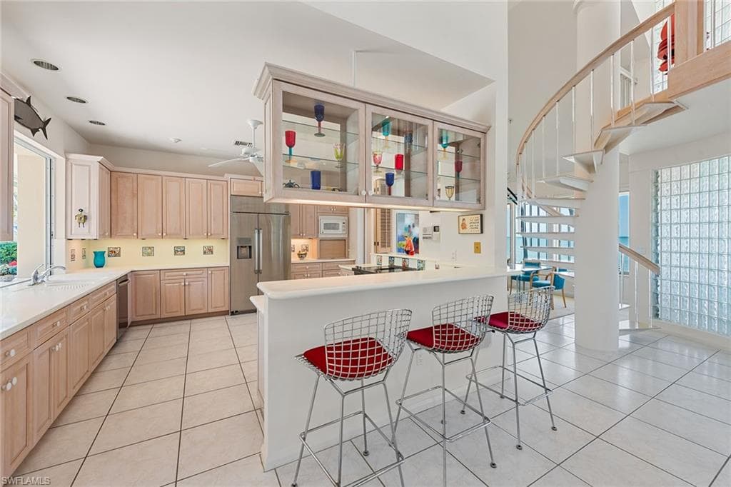 30 3rd Ave S, Naples, FL 34102-14